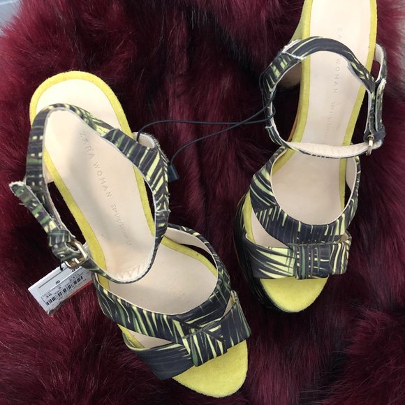 ⭐️HOST PICK⭐️  ZARA Exotic Palmtree Leaf Platform Sandals - Picture 5 of 8